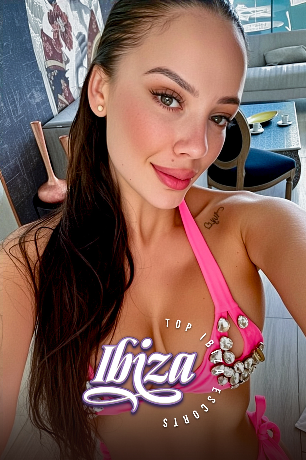 Book Nicole for top Ibiza eskort service